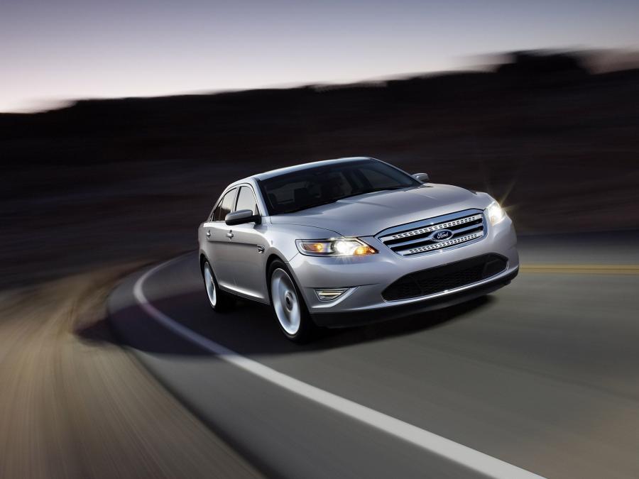  Ford Taurus SHO 2010 года  (фото 179 из 248)